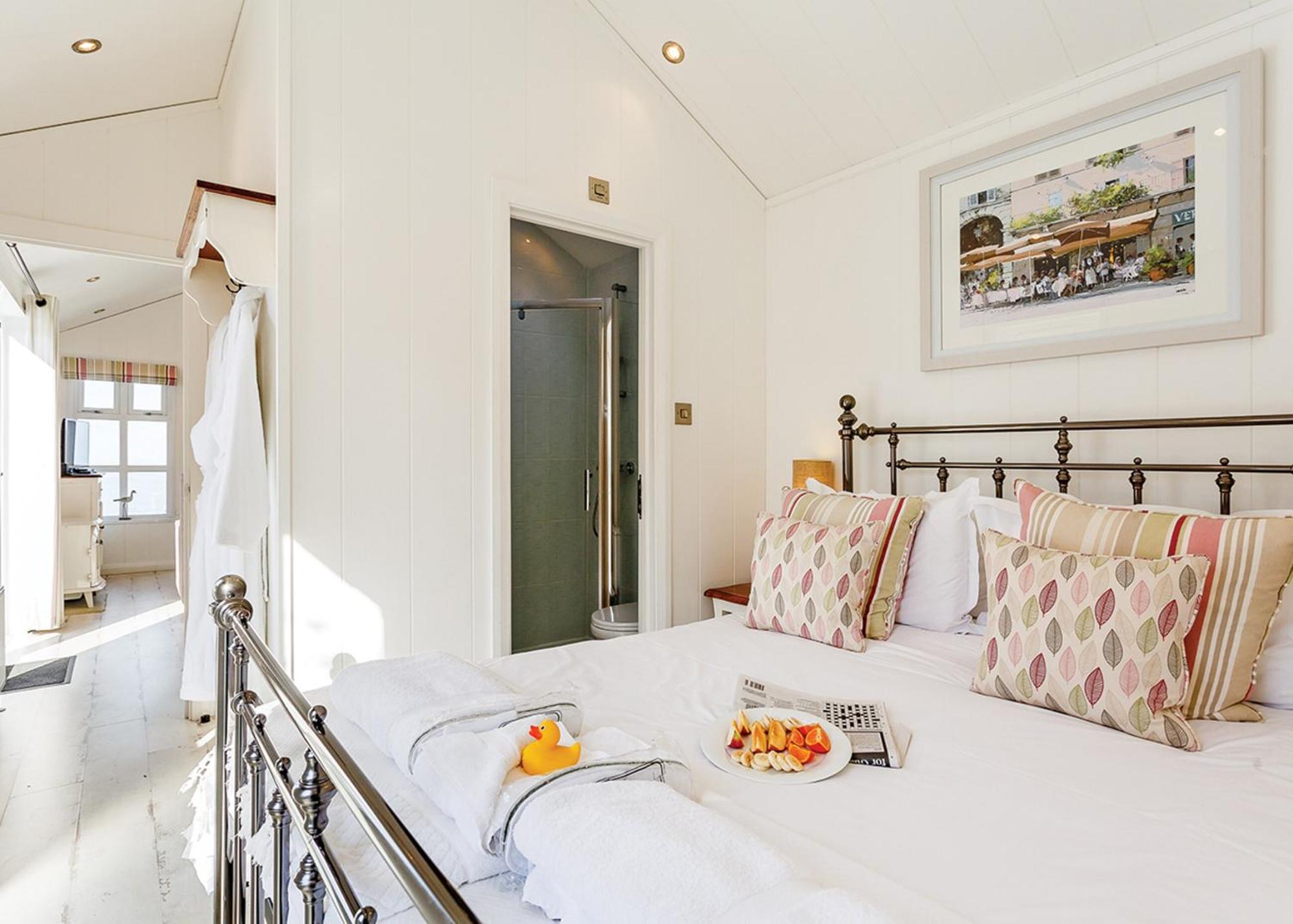 Beach Cove Coastal Retreat إلفراكومبْ الغرفة الصورة