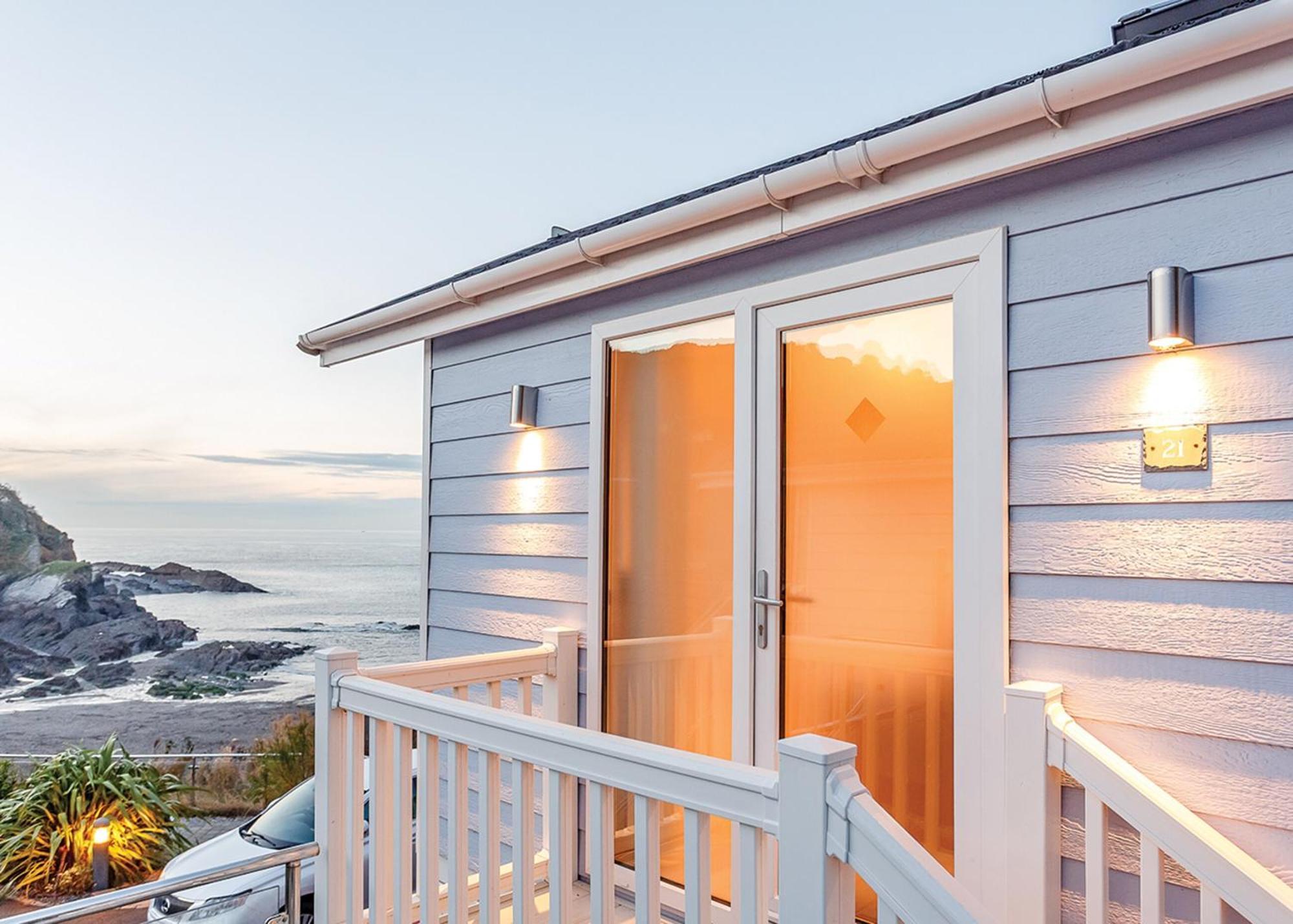 Beach Cove Coastal Retreat إلفراكومبْ الغرفة الصورة